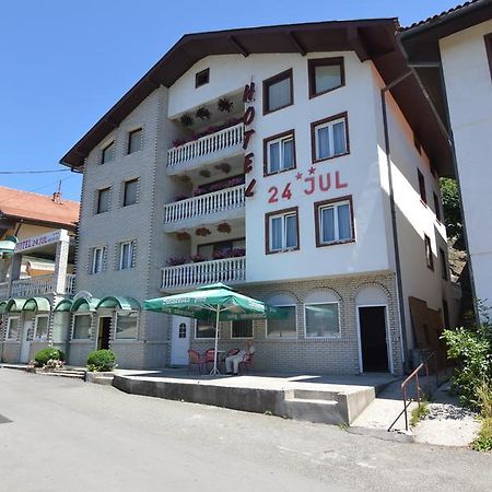 פלייבליה Hotel 24 Jul מראה חיצוני תמונה