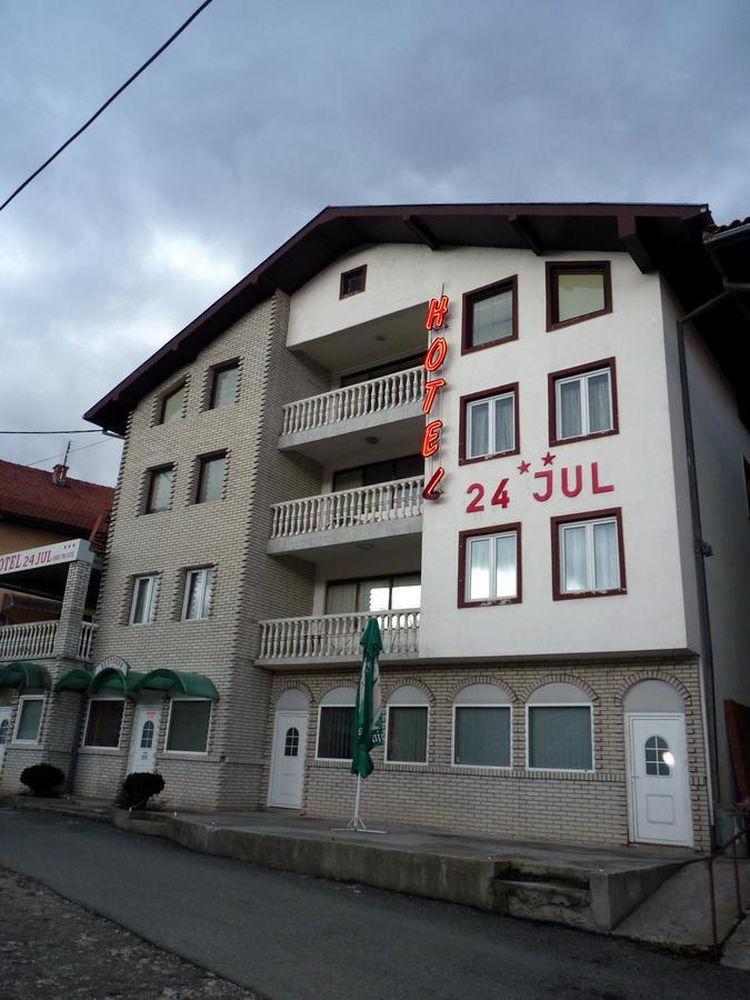 פלייבליה Hotel 24 Jul מראה חיצוני תמונה
