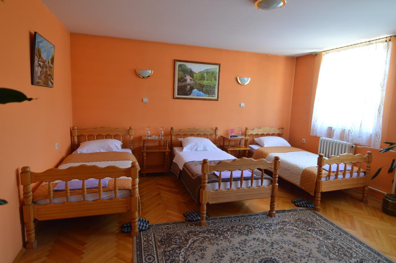 פלייבליה Hotel 24 Jul מראה חיצוני תמונה