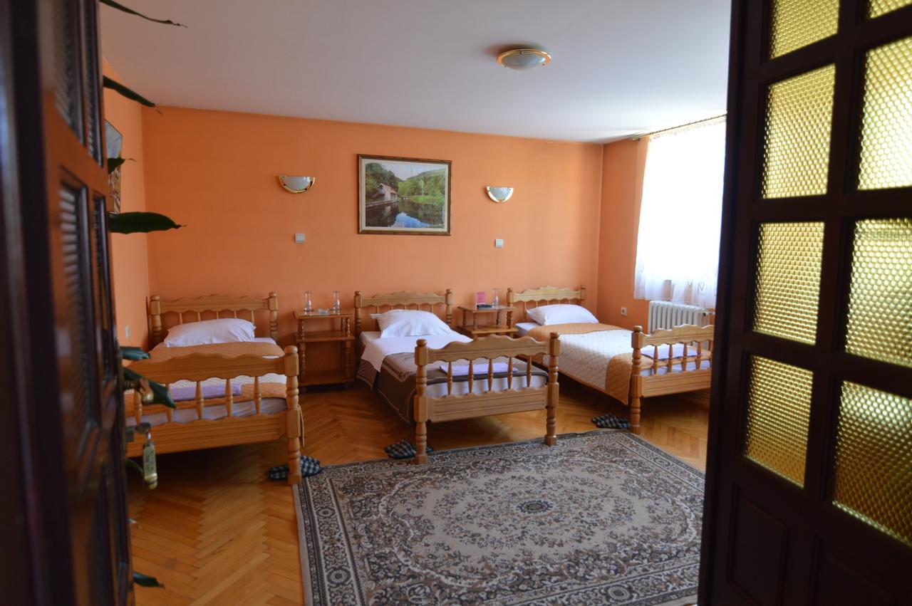 פלייבליה Hotel 24 Jul מראה חיצוני תמונה