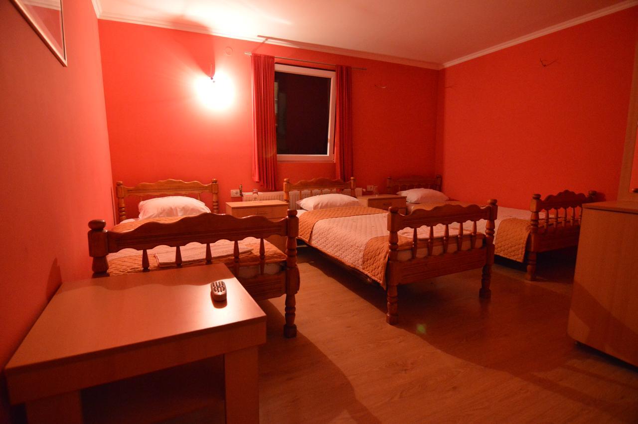 פלייבליה Hotel 24 Jul מראה חיצוני תמונה