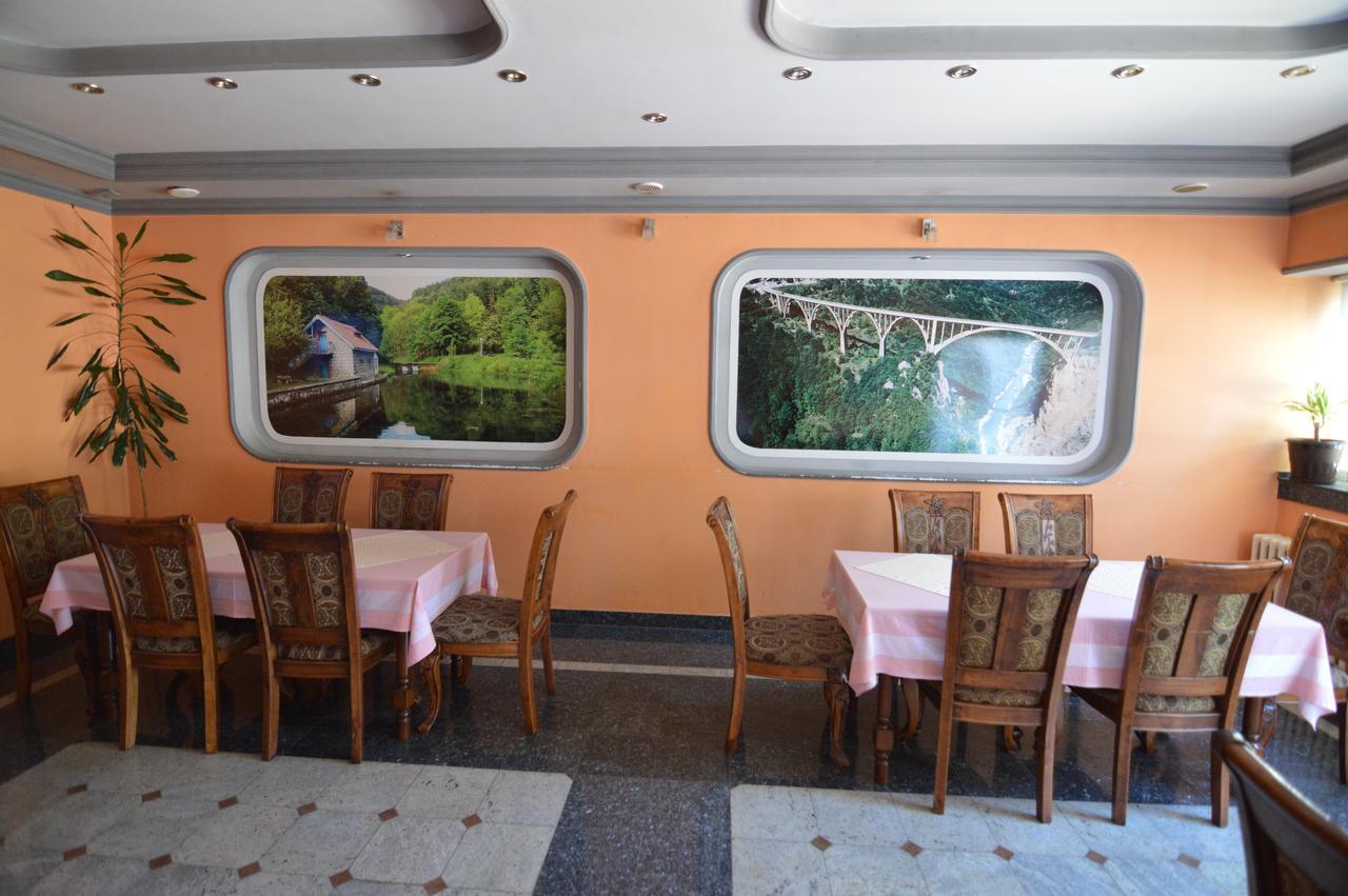 פלייבליה Hotel 24 Jul מראה חיצוני תמונה