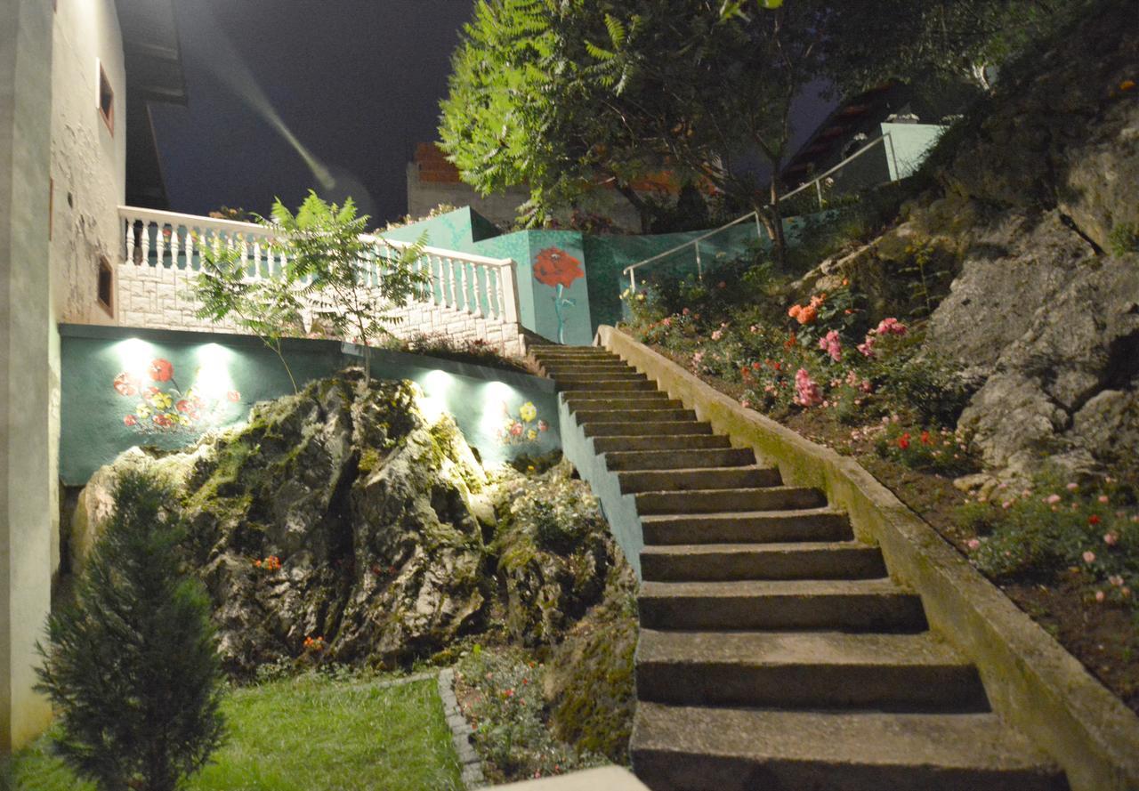 פלייבליה Hotel 24 Jul מראה חיצוני תמונה